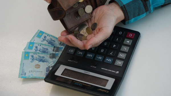 На сколько выросли зарплаты казахстанцев в 2023 году