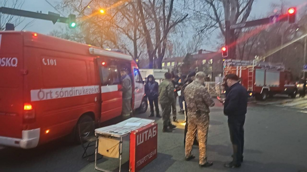 13 человек погибли в крупном пожаре в Алматы