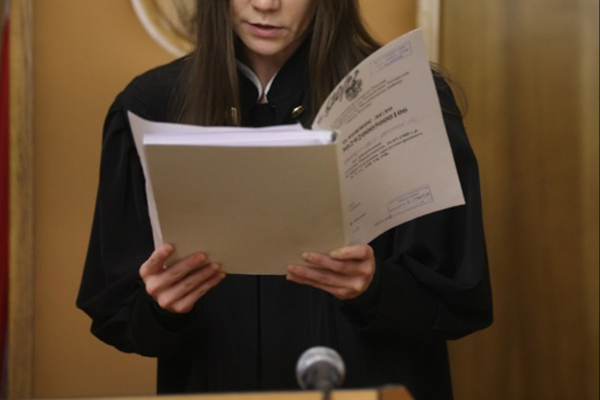 Судьям из-за экономичности поручили призывать к примирению в ходе процесса