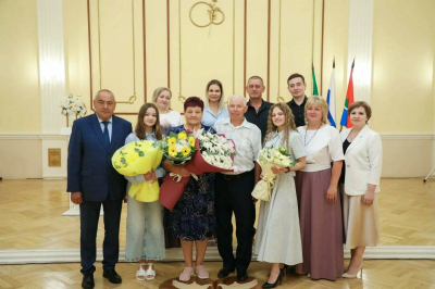 Познакомились в школе и прожили вместе 50 лет: история семьи из Бугульмы