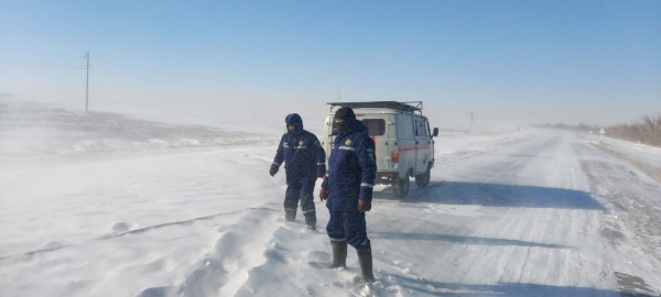 В Шымкенте и 9 областях Казахстана объявили штормовое предупреждение на 17 декабря