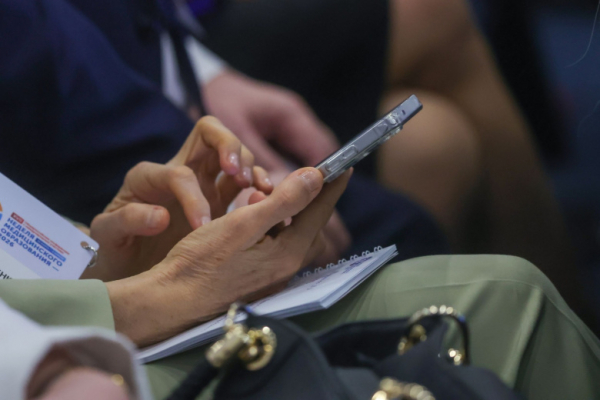 Почему не работает мобильный интернет сегодня, 15 апреля: где сбои в России