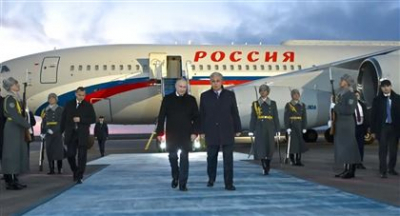 Қасым-Жомарт Тоқаев Ресей Президенті Владимир Путинді елорда әуежайынан қарсы алды