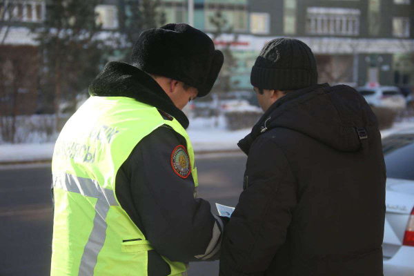 Автомобили должников по алиментам выставили на торги в Астане