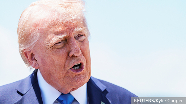 Bloomberg сообщил о первом проходе газовоза с СПГ через Ормуз