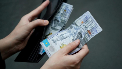 Смогут ли казахстанцы снимать пенсионные накопления, если государство изымет деньги из ЕНПФ