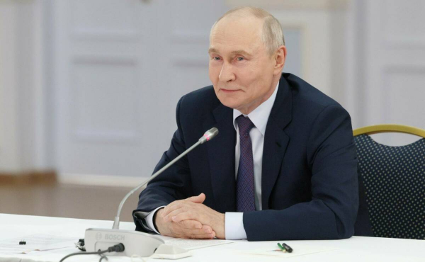 Путин заявил о недопустимости депопуляции территорий