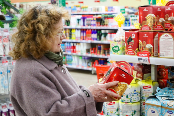 Россиянам ответили, стоит ли покупать якобы освященные куличи в магазине