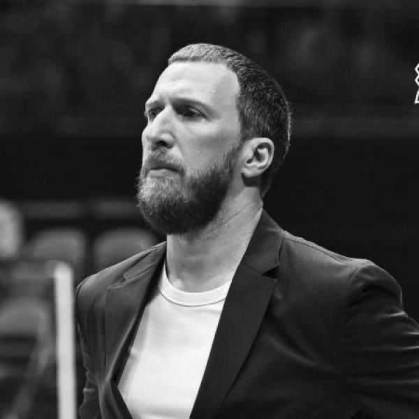 Погиб главный тренер баскетбольного "Динамо" из Владивостока Эдуард Сандлер
