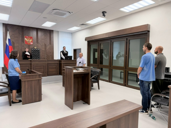 Экс-чиновник свердловского минАПК получил срок за выращивание конопли