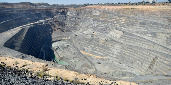 Катастрофа на шахте: свыше 200 рабочих погибли в результате обвала карьера 31/01/2026 &ndash; Новости