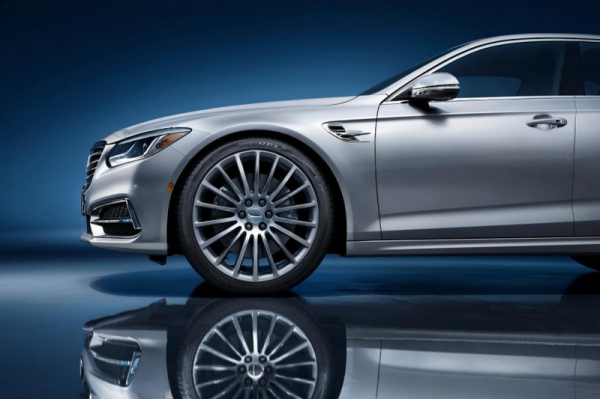 &laquo;Иллюзия возвращения рассеялась&raquo;: россияне снова пошли за автомобилями глобальных брендов