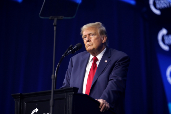 Фактическая капитуляция США: раскрыто, кто стоит за решением Трампа отступить в Иране