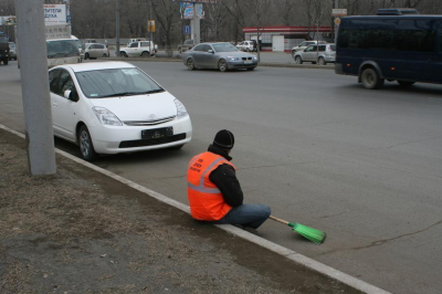 Мигрантов в России обложили новыми пошлинами. А также обязали жить не хуже других