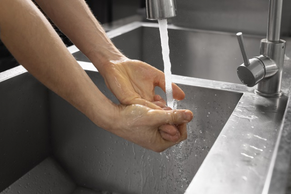 Подача воды временно прекратится в нескольких районах Казани из‑за работ на водопроводе