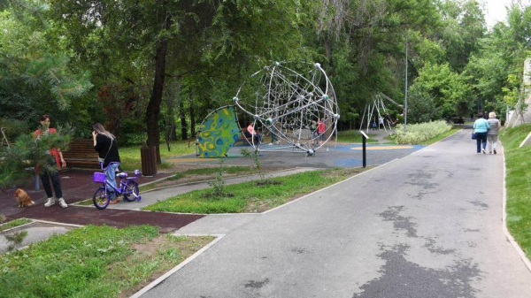 Досаев рассказал, в каких местах Алматы любит гулять сам