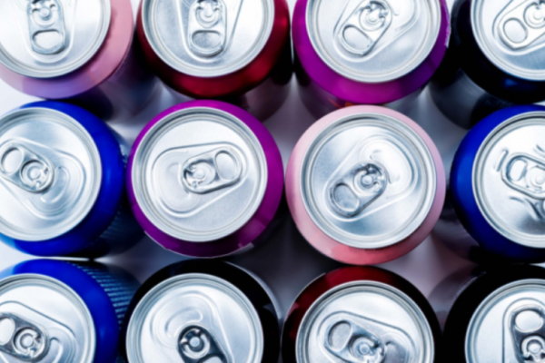 &laquo;Никакой пользы нет&raquo;: требования к рекламе энергетиков в РФ ужесточатся