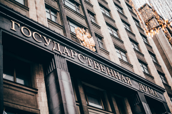 Аксененко: Герои России и СССР имеют право на полное возмещение расходов на ЖКУ