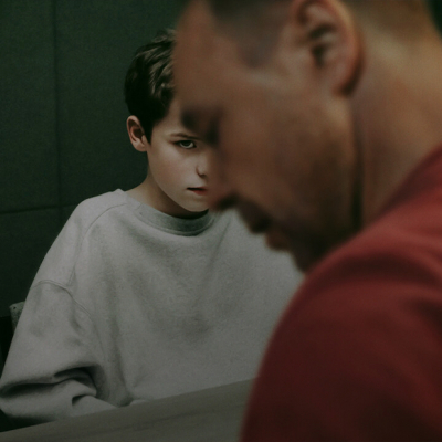 «Переходный возраст»: Почему сериал о 13-летнем убийце стал хитом