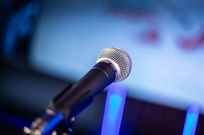 Певец Ваня Дмитриенко заявил, что боится не собрать &laquo;Лужники&raquo;