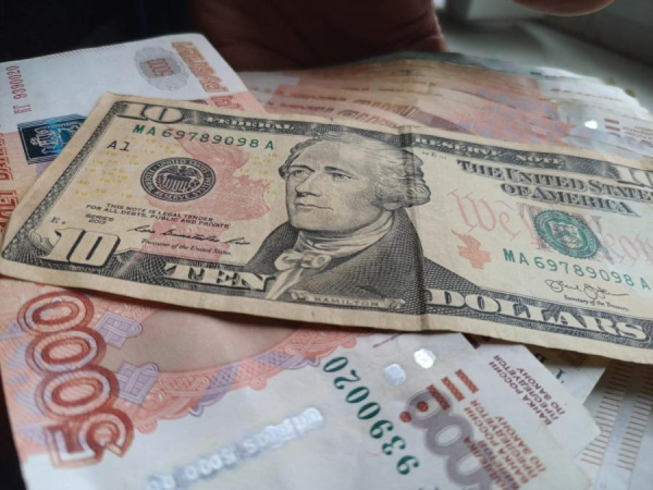Курс на разворот: чего ждать от рубля в июне