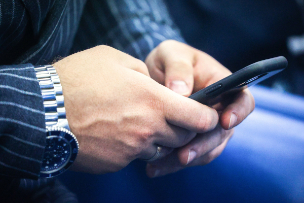 &laquo;Ъ&raquo;: На&nbsp;маркетплейсах могут ограничить продажу сим-карт