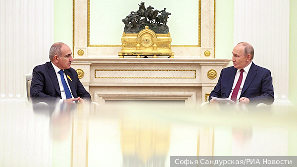 Екамасова дебютировала в независимом американском фильме в Нью-Йорке