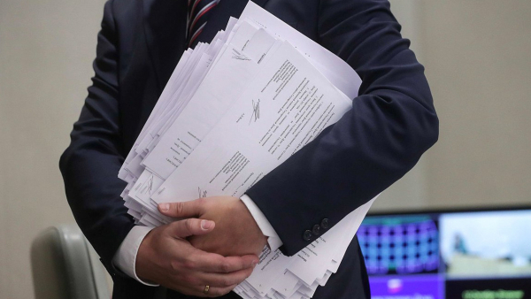 Юрист Хаминский: документы с&nbsp;персональными данными нельзя выбрасывать в&nbsp;мусор