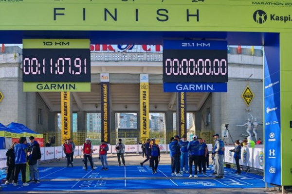 HONOR Magic6 Pro представляет фотографии Almaty Half Marathon