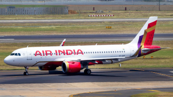 Самолет Air India разбился в Ахмедабаде