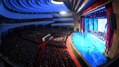 Токаев, находясь в Таджикистане, побывал на торжественном концерте (фото)