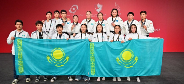 Медали и рекорды: как казахстанцы выступили на юношеских Азиатских играх