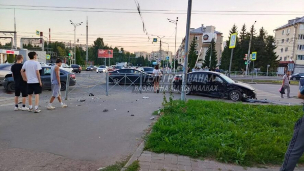 Передняя часть авто полностью смята: жесткое ДТП произошло в Казани 06/08/2026 &ndash; Новости