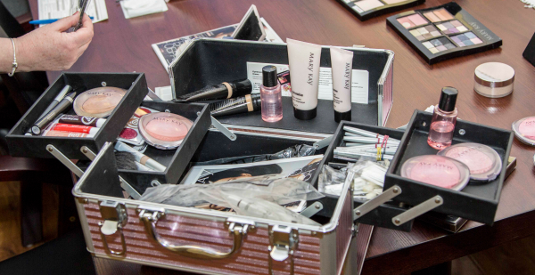 Косметолог Камышникова объяснила, почему весной коже нужны лёгкие кремы