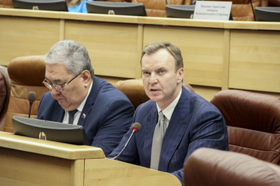 Иркутские парламентарии предлагают внедрить федеральный механизм балансировки поставок топлива