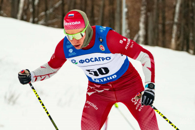 Большунов выиграл масс-старт в финале Кубка России