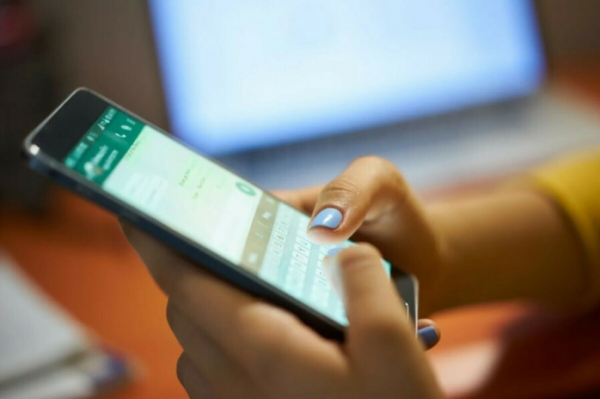 Расшифровка голосовых сообщений появилась в WhatsApp